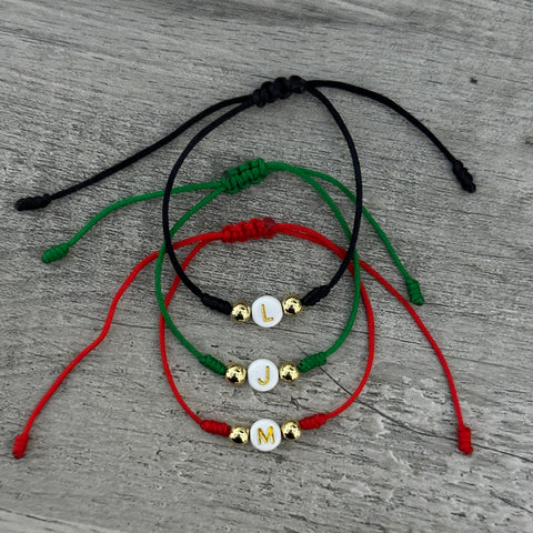 Adjustable 4pcs set bracelet with initial - Red, black or green