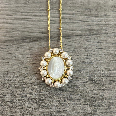 Virgencita Pearls Necklace 025